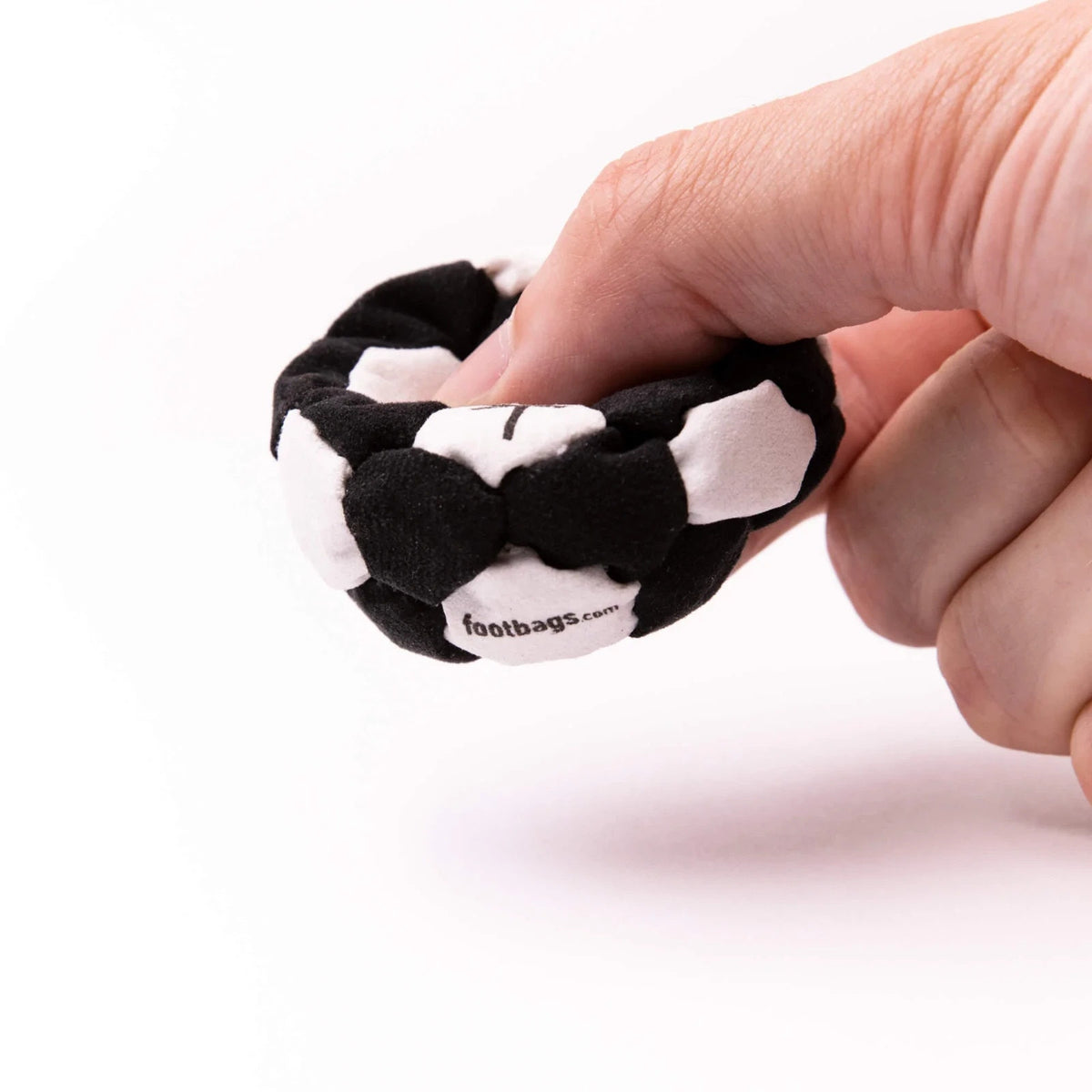 🔥Dragonfly Footbags Eclipse 32 Metal Fill Footbag Kickbag WHITE/BLACK BNWT🔥
