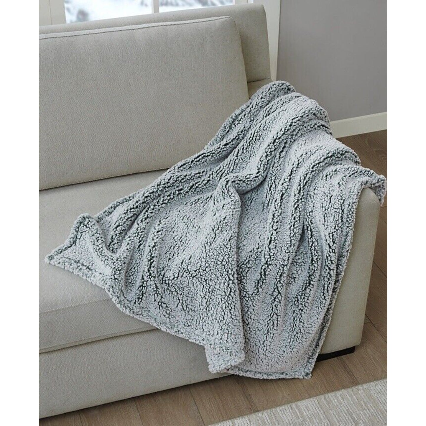 š„Alpine Valley Cozy Sherpa Throw Soft Fuzzy 50 X 60ā Green BNWTš„