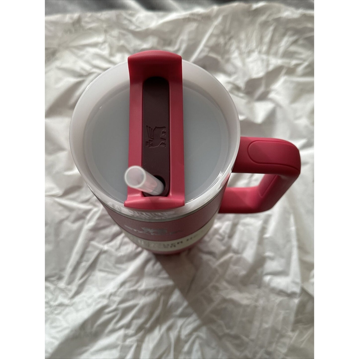 🔥Stanley Quencher H2.0 40oz Flowstate Quencher Tumbler - FUSCHIA BNWT🔥