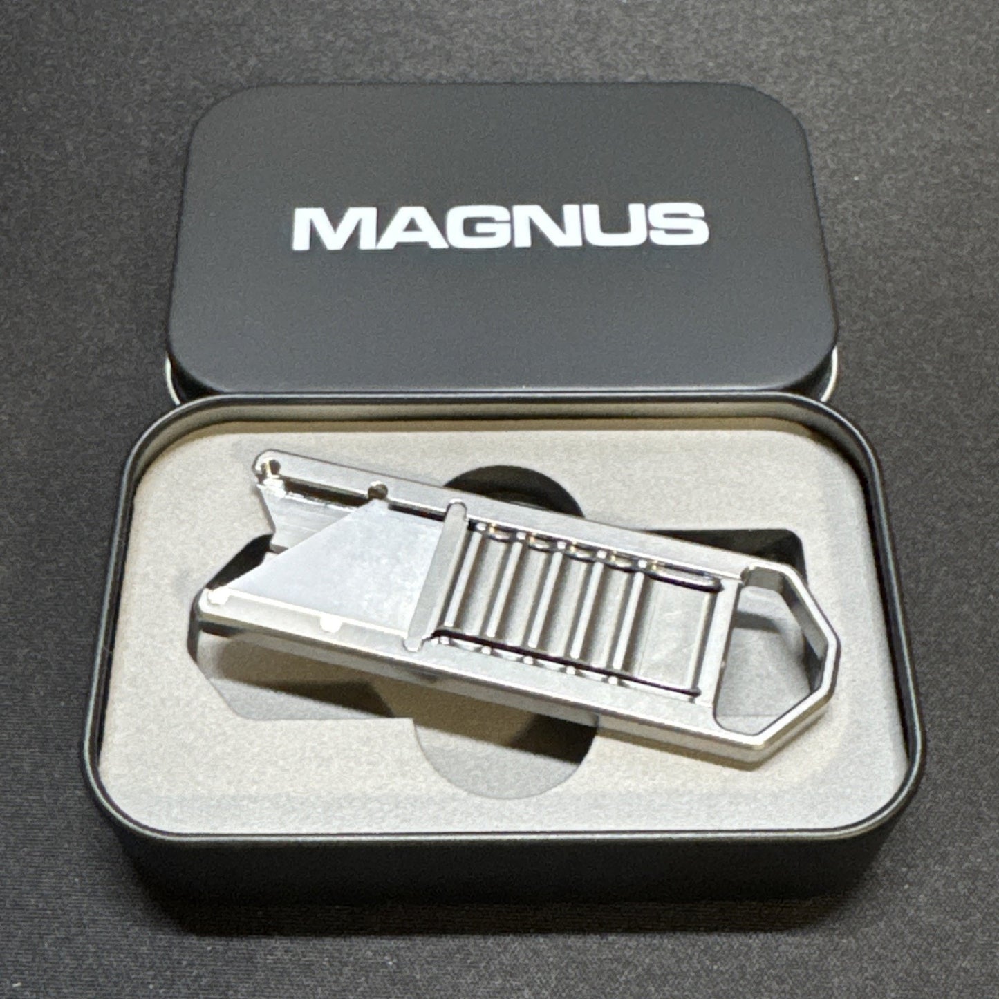 🔥Magnus SlideClick Utility Blade Knife BNWT🔥