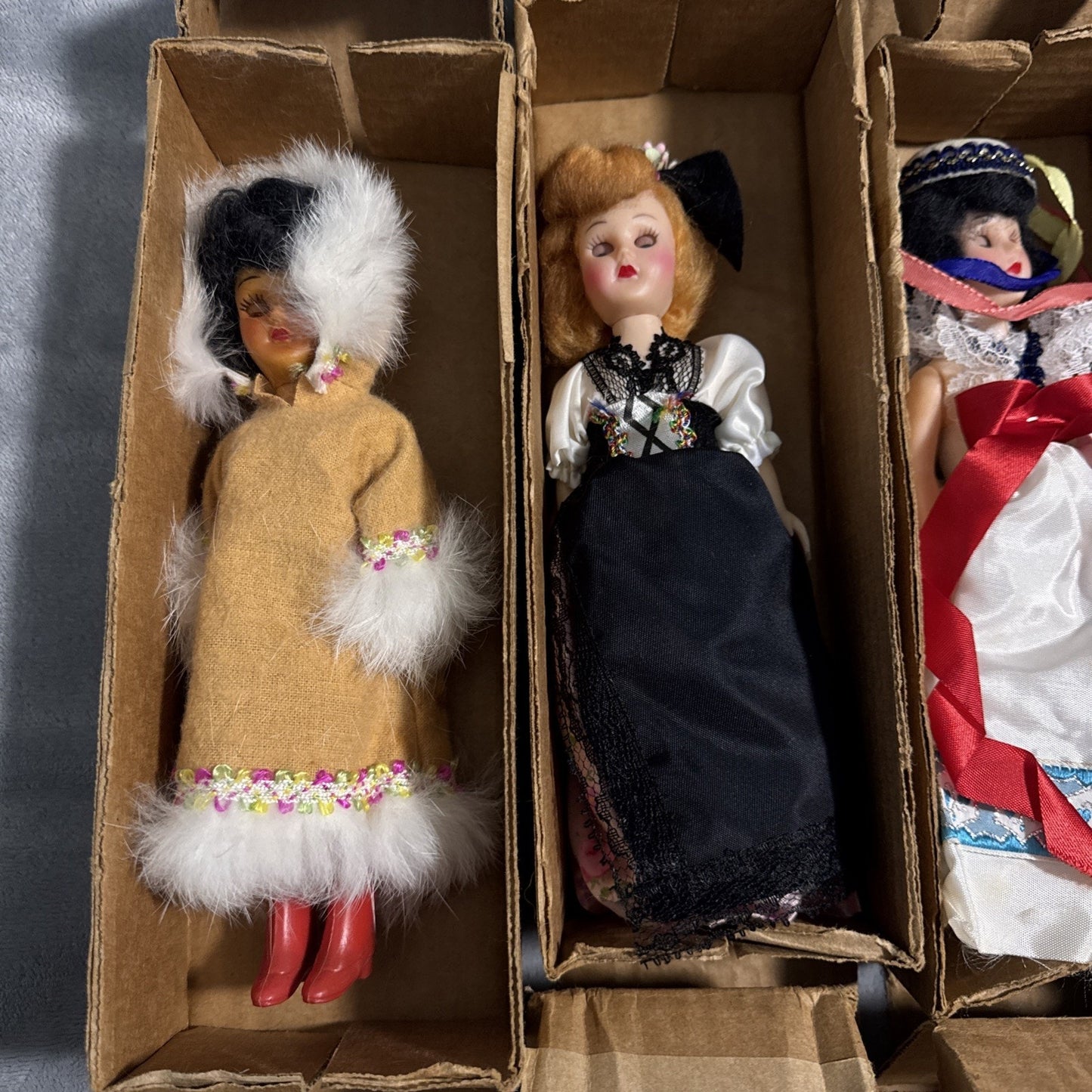 🔥Vintage Indonesian World Dressed Style Dolls Lot of 9 BNIB🔥