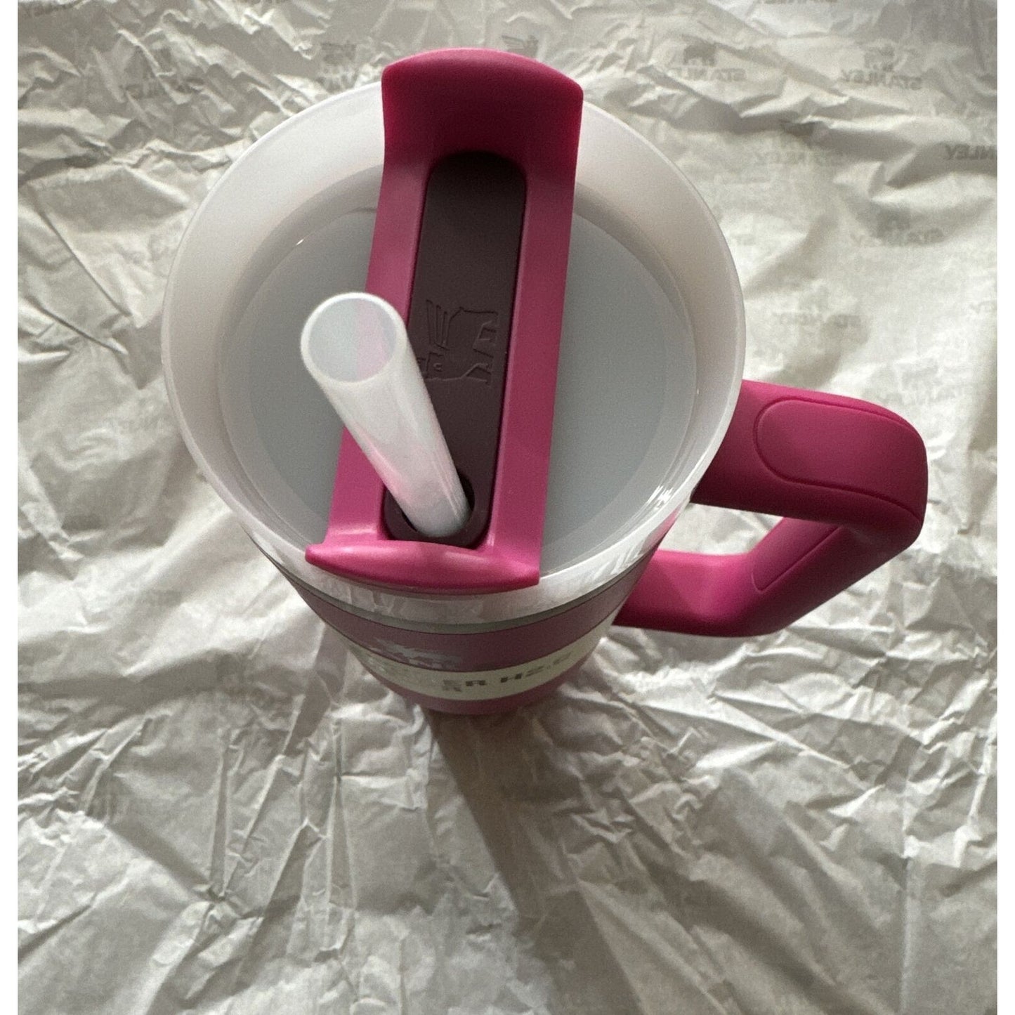 🔥Stanley Quencher H2.0 30oz Flowstate Quencher Tumbler - FUSCHIA BNWT🔥