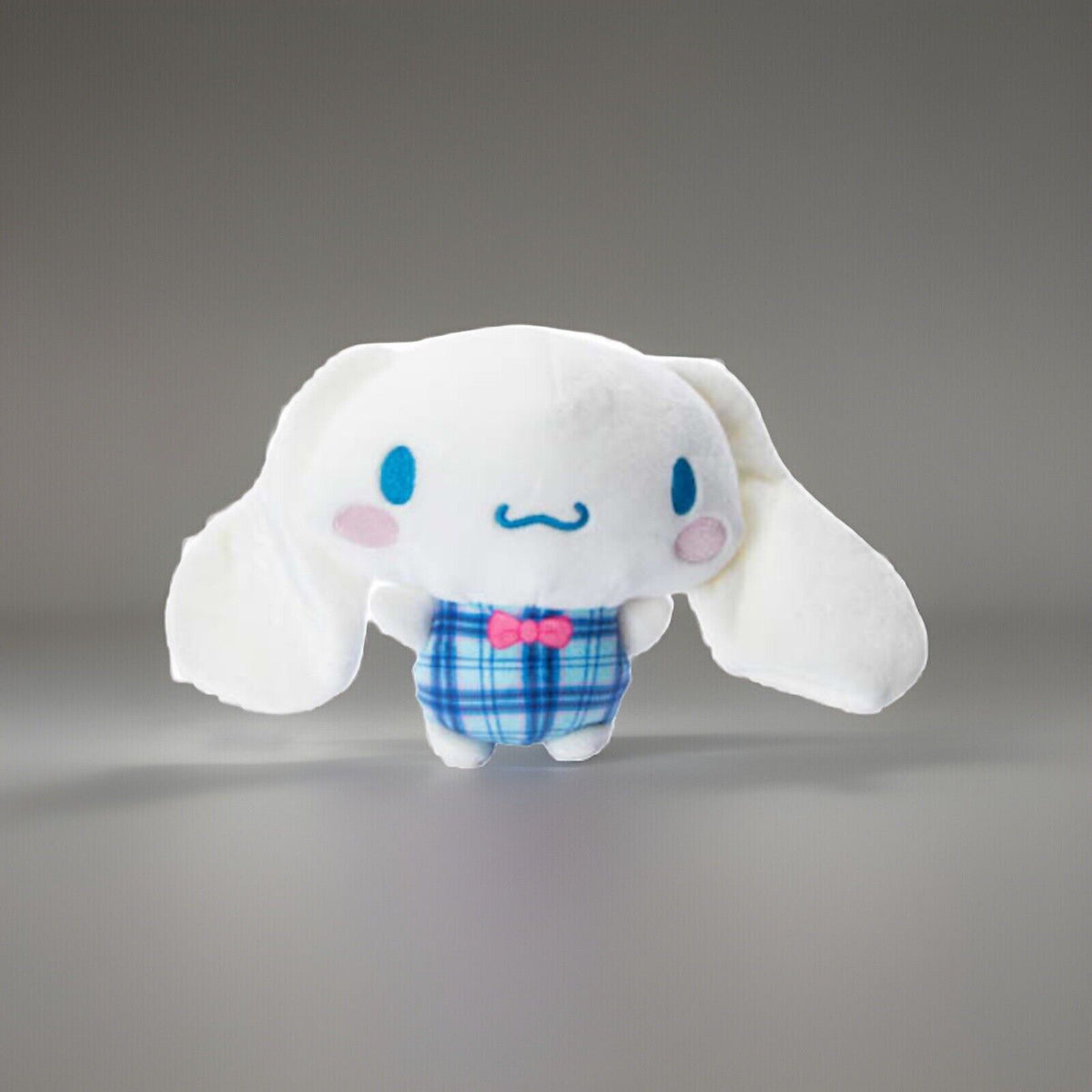 🔥Hello Kitty And Friends CINNAMONROLL Plaid Plush BNWT🔥