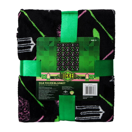 🔥Wicked Silk Touch Blanket 40 x 50 BNWT🔥