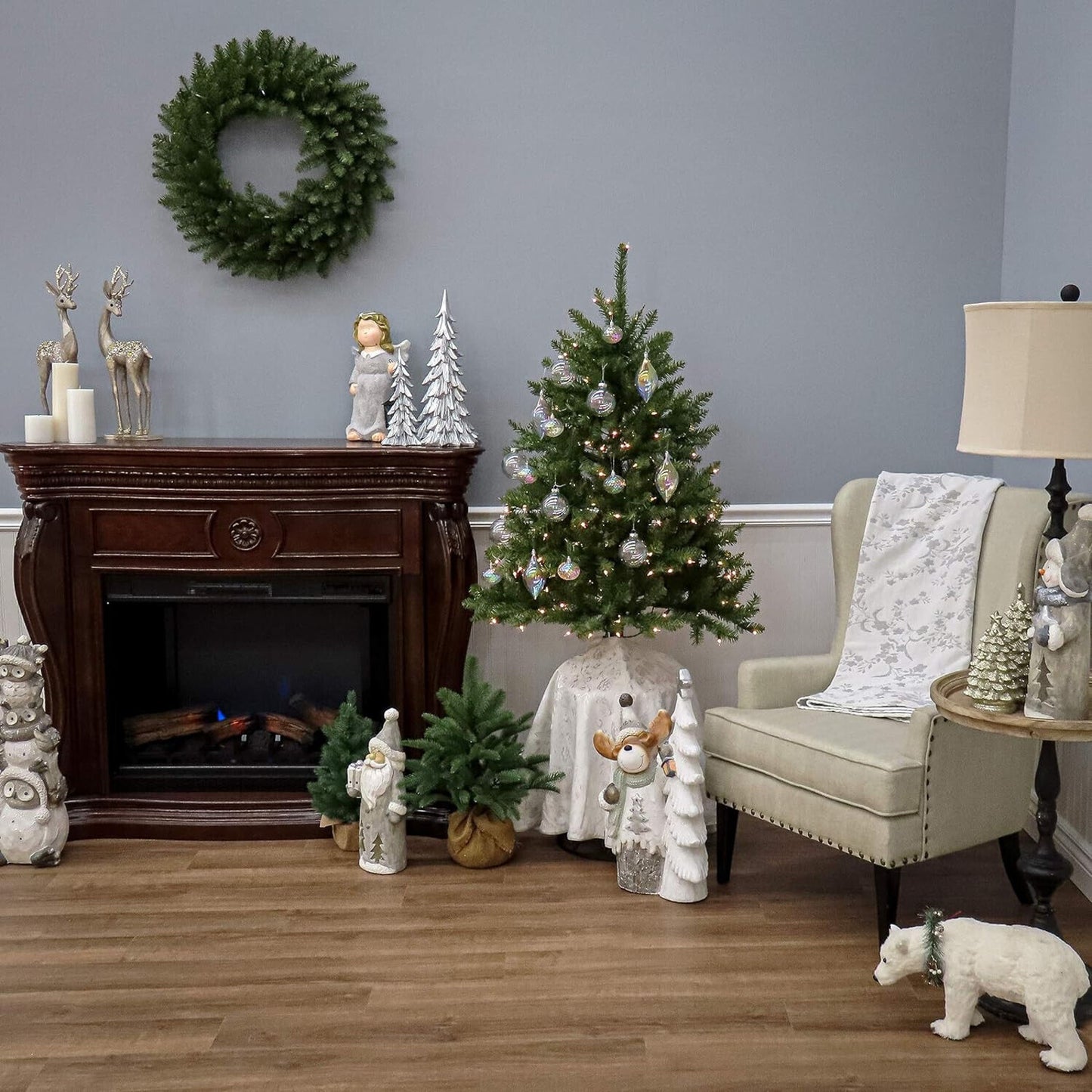🔥National Tree Company 4ft Pre-Lit Mini Christmas Tree Includes Stand BNWT🔥
