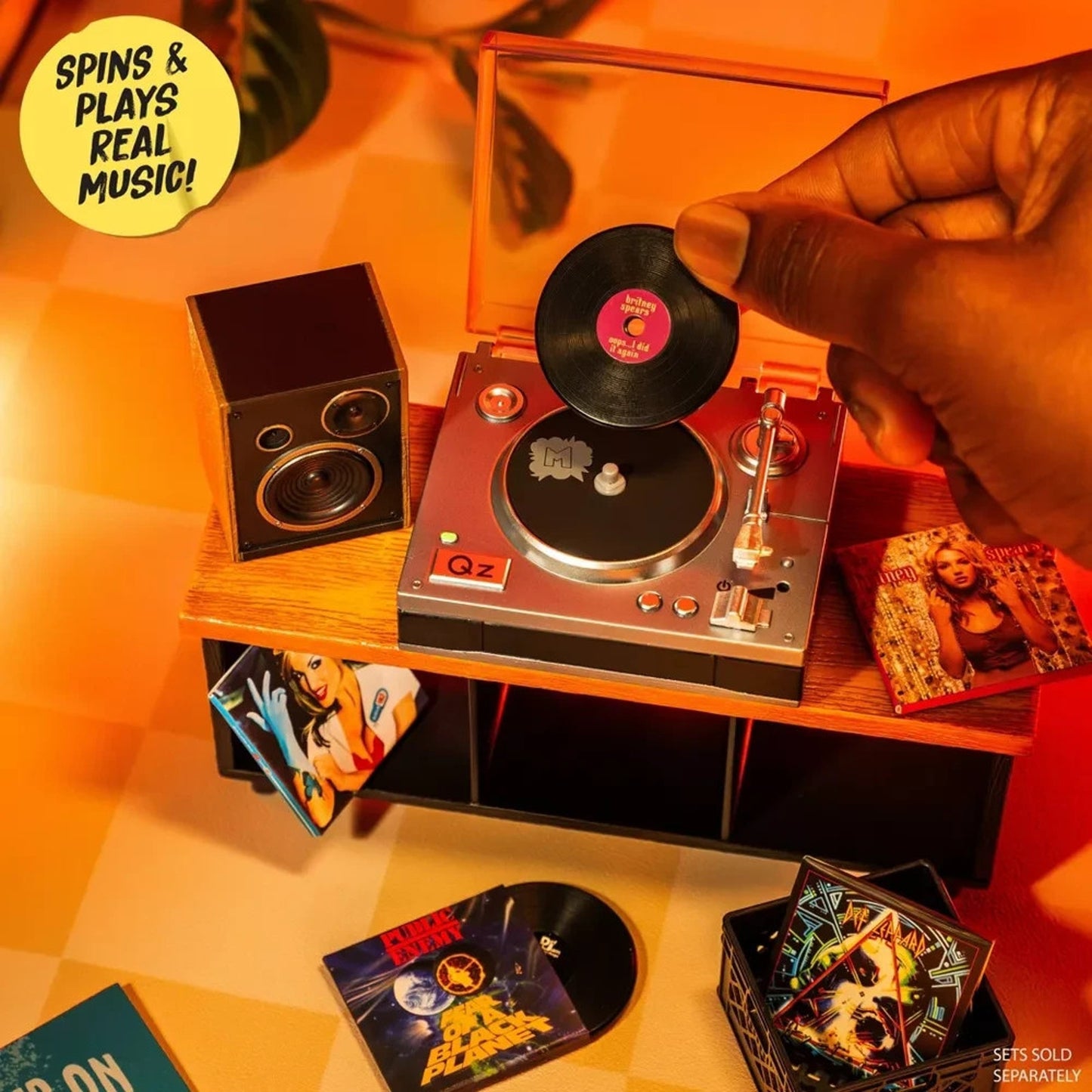 🔥MGA's Miniverse Real Music Vinyl Mystery Blind Pack Mini Playable Records NWT
