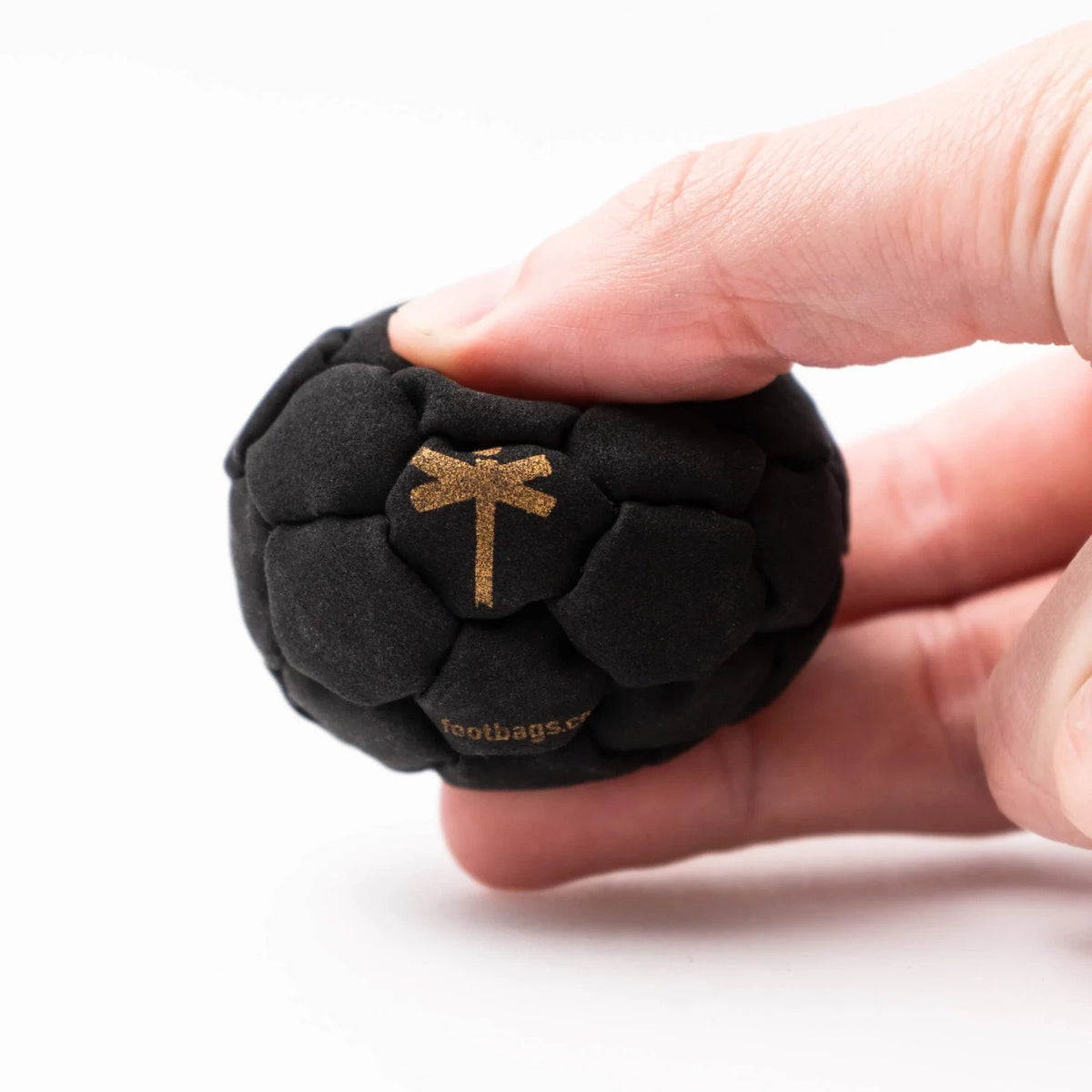 🔥Dragonfly Footbags Midnight 32 Plastic Fill Kickbag Footbag BLACK BNWT🔥