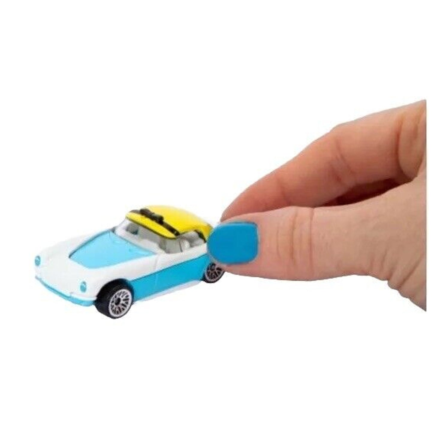 🔥Hot Wheels Character Cars Disney 100 Alice (BBHKV29) BNWT🔥