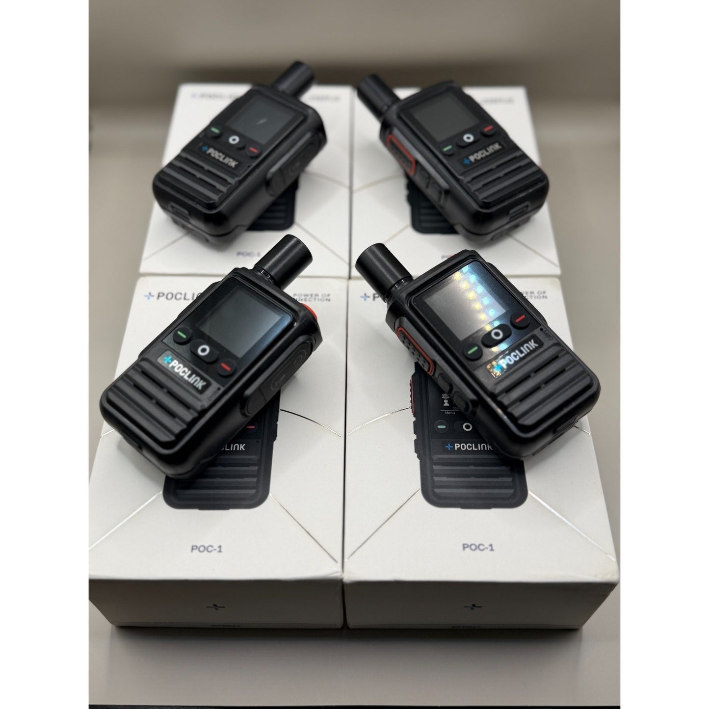 🔥POCLINK POC-1 Radio (4 Pack) Global POC LTE/FRS Radios + Extras 🔥