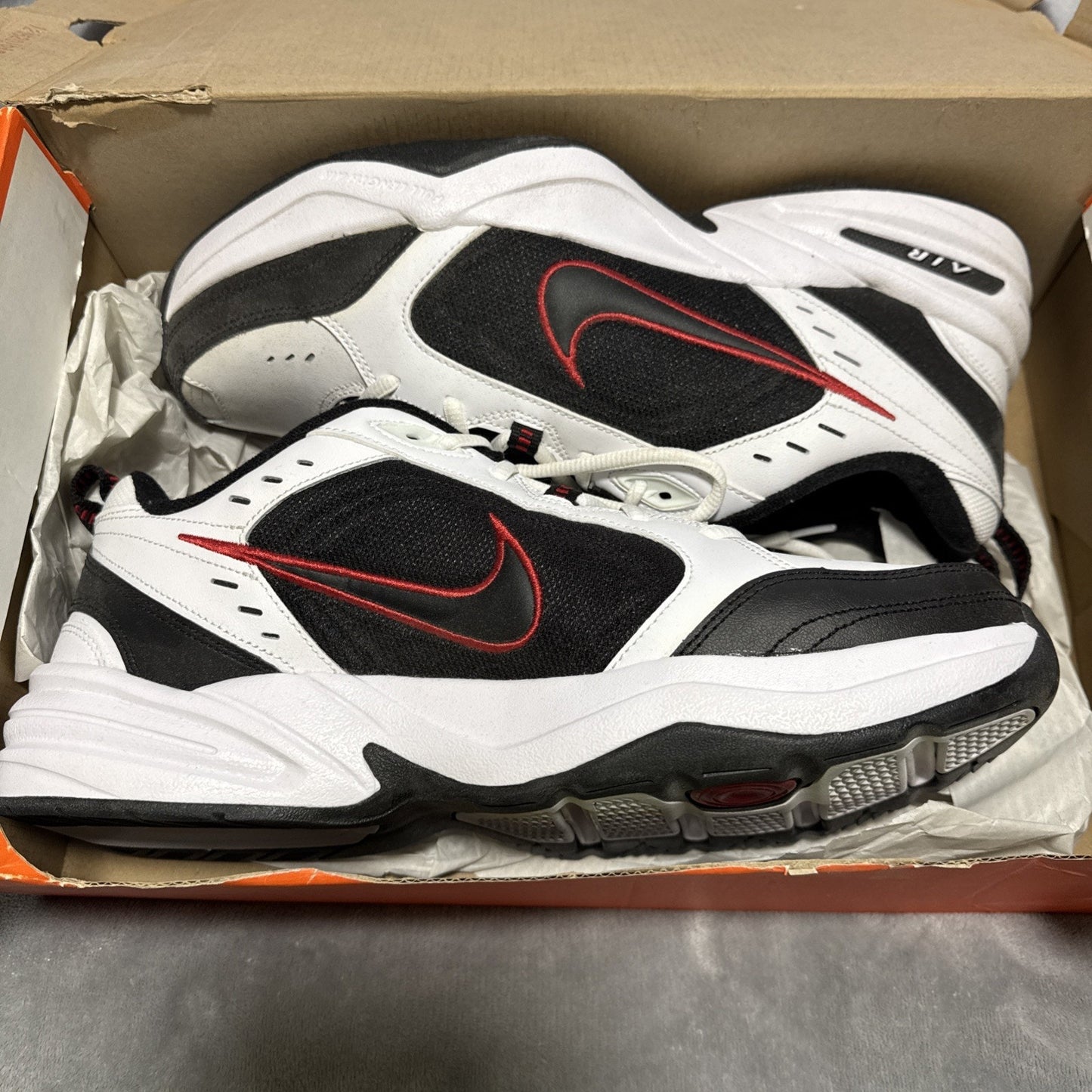 🔥Nike AIR MONARCH IV Men White Black Red 101 Walking Shoe Mens 12 BNWT🔥