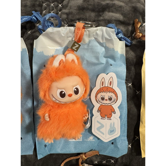 🔥POP MART Labubu V4 The Monsters Pin For Love Alphabet Plush Pendant - Z BNWT🔥