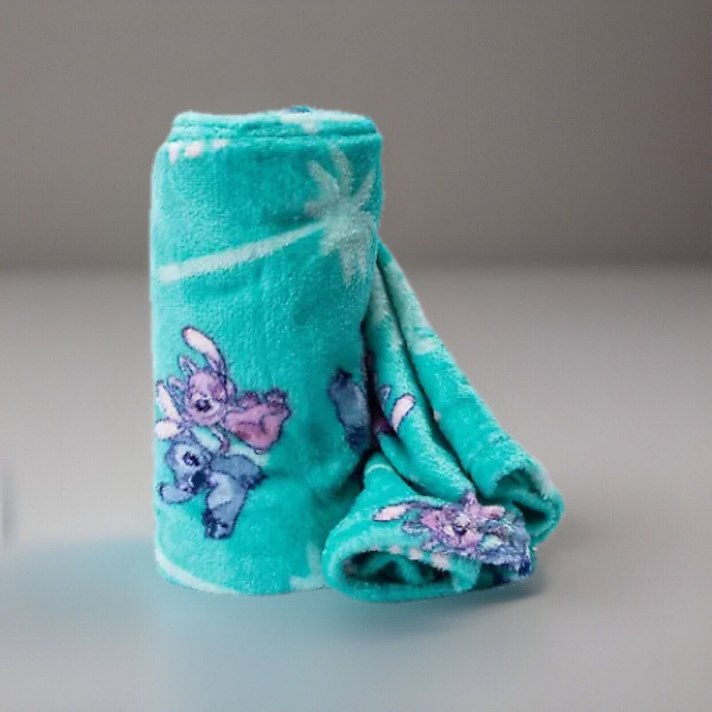 🔥Disney Stitch 40 x 50 Inch Silk Touch Throw Blanket BNWT🔥