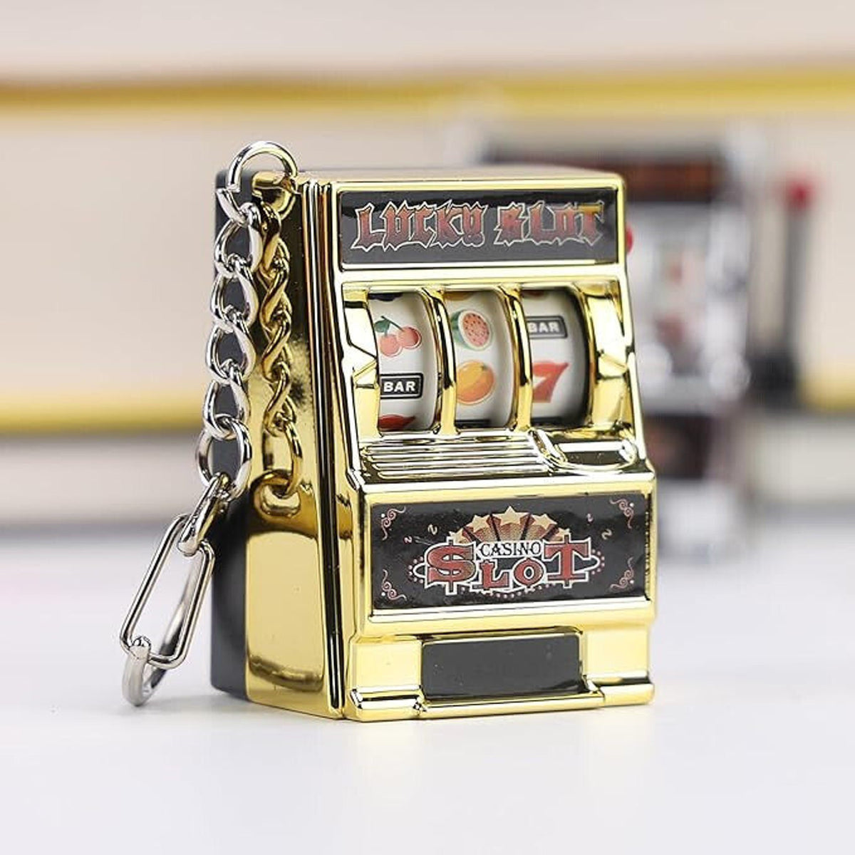 🔥FRUIT SLOT MACHINE KEYCHAIN KEYRING Super Cool BNWT💥