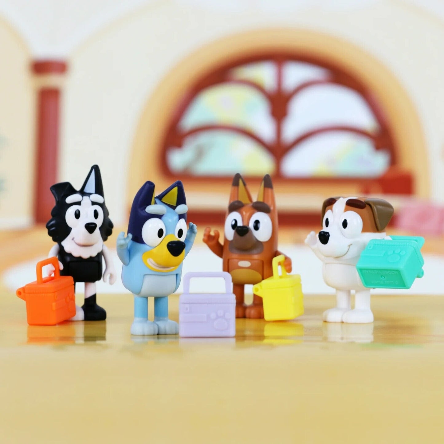 🔥Bluey SCHOOL MATES FRIENDS 4pk Figures Set Bluey Jack Pretzel Mackenzie NWT💥