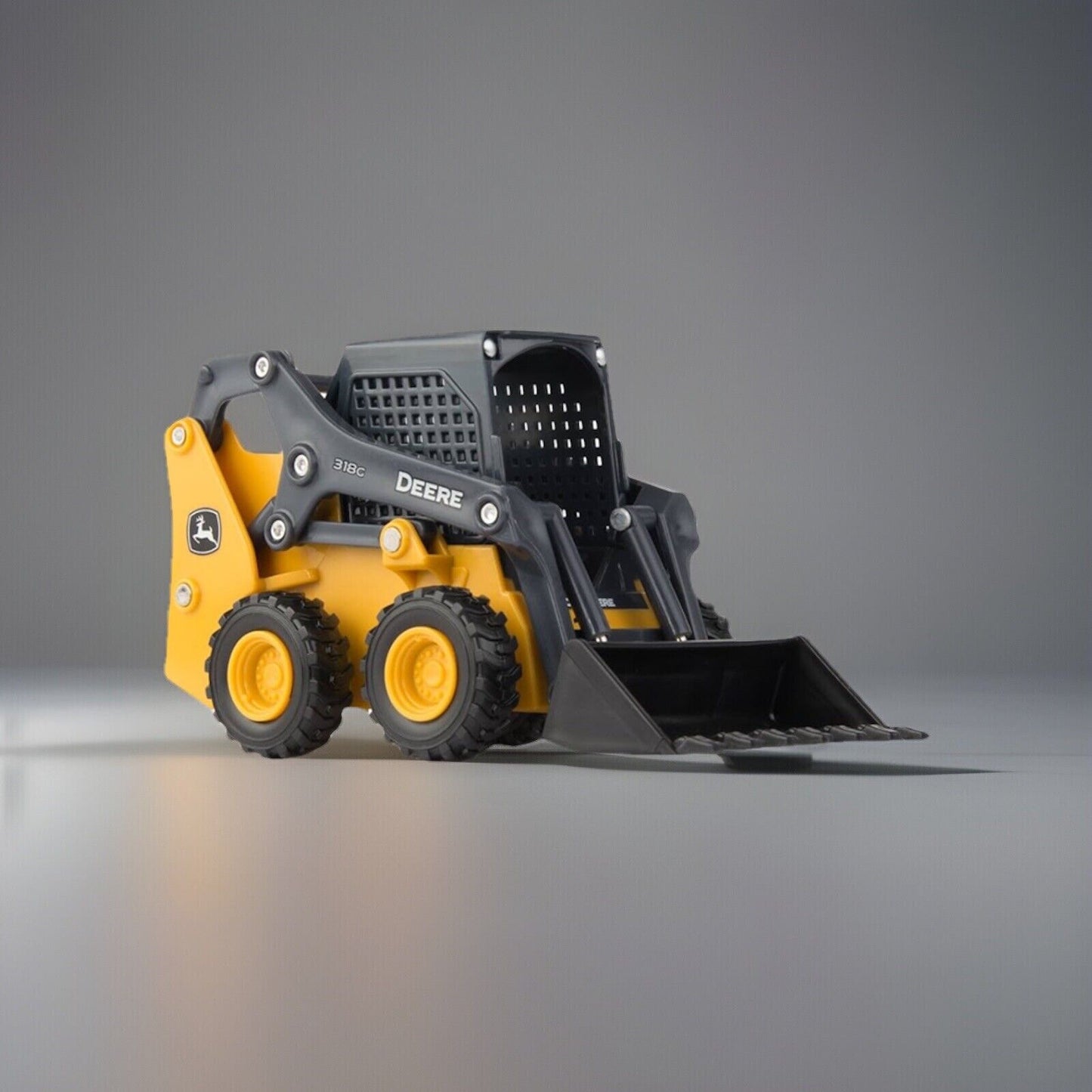 🔥1/32 Scale Collectable John Deere 318G Skid Steer Toy - LP68580 BNWT🔥
