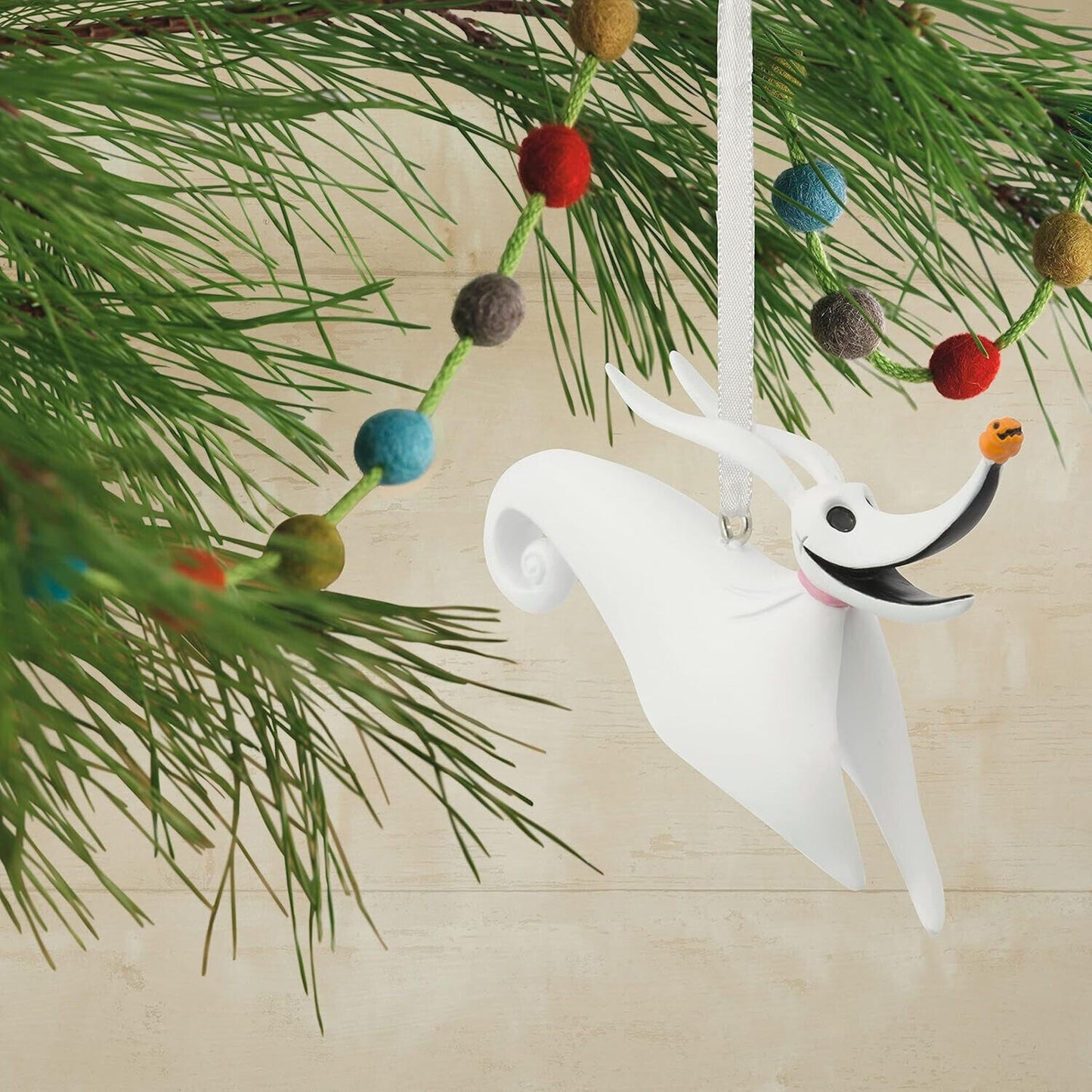 🔥Hallmark Disney Tim Burton's The Nightmare Before Christmas Zero Ornament💥