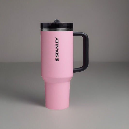 🔥Stanley Quencher flip straw 40oz Tumbler Messi Pink black GOAT BNWT💥