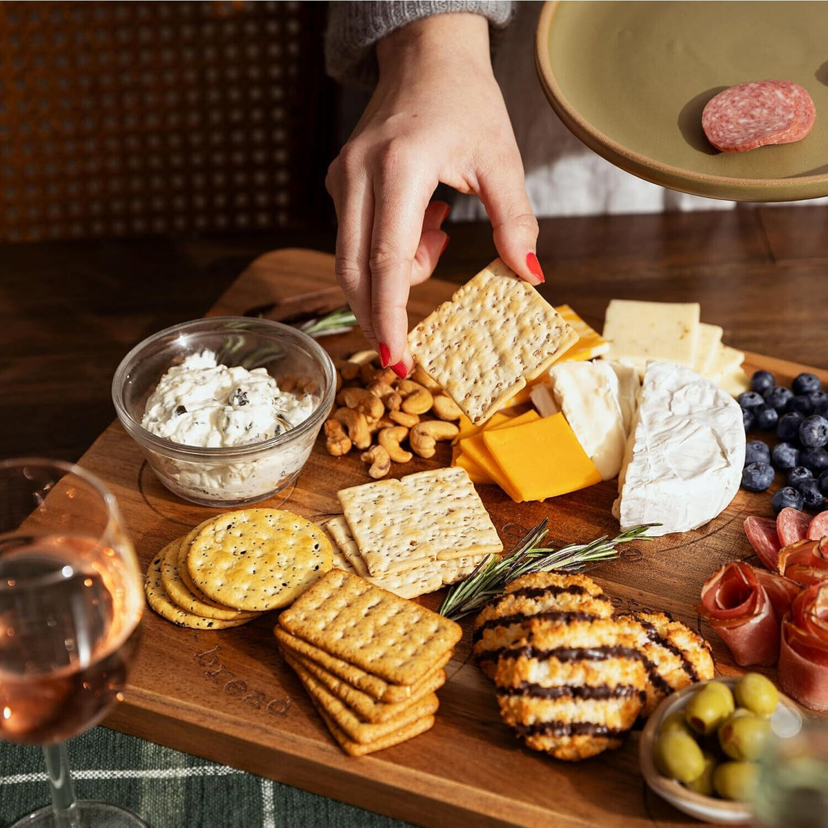 Laser Engraved Acacia Serving Board with Handle 17X13 Inch Rectangular Charcute